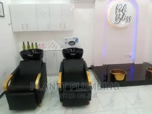 Saloon Plumbing and Set Up