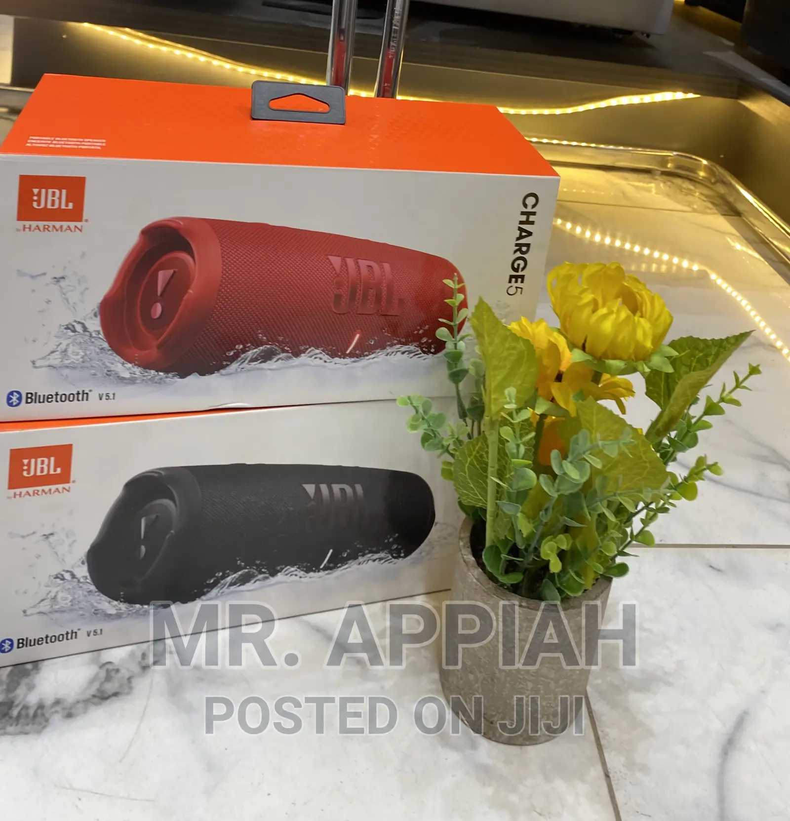 Fabulous JBL Charge5 Waterproof Bluetoothspeaker Chargeable