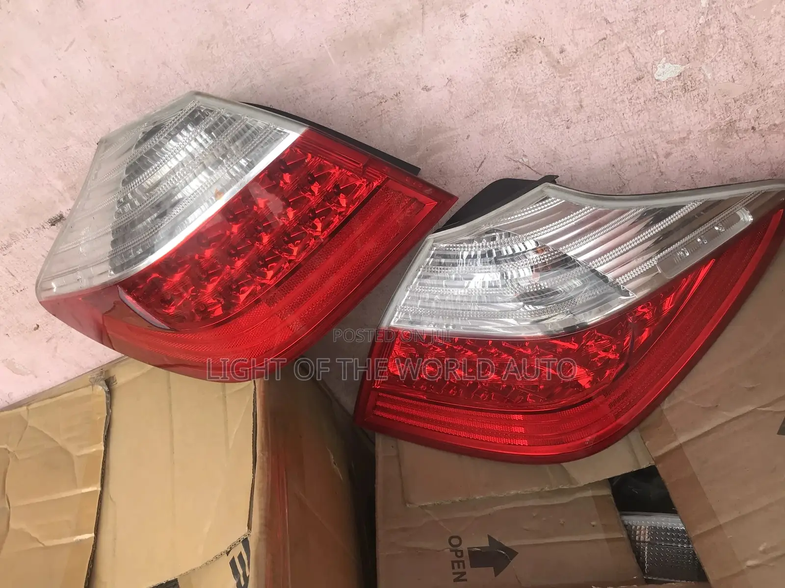 Genesis 2010 Taillight