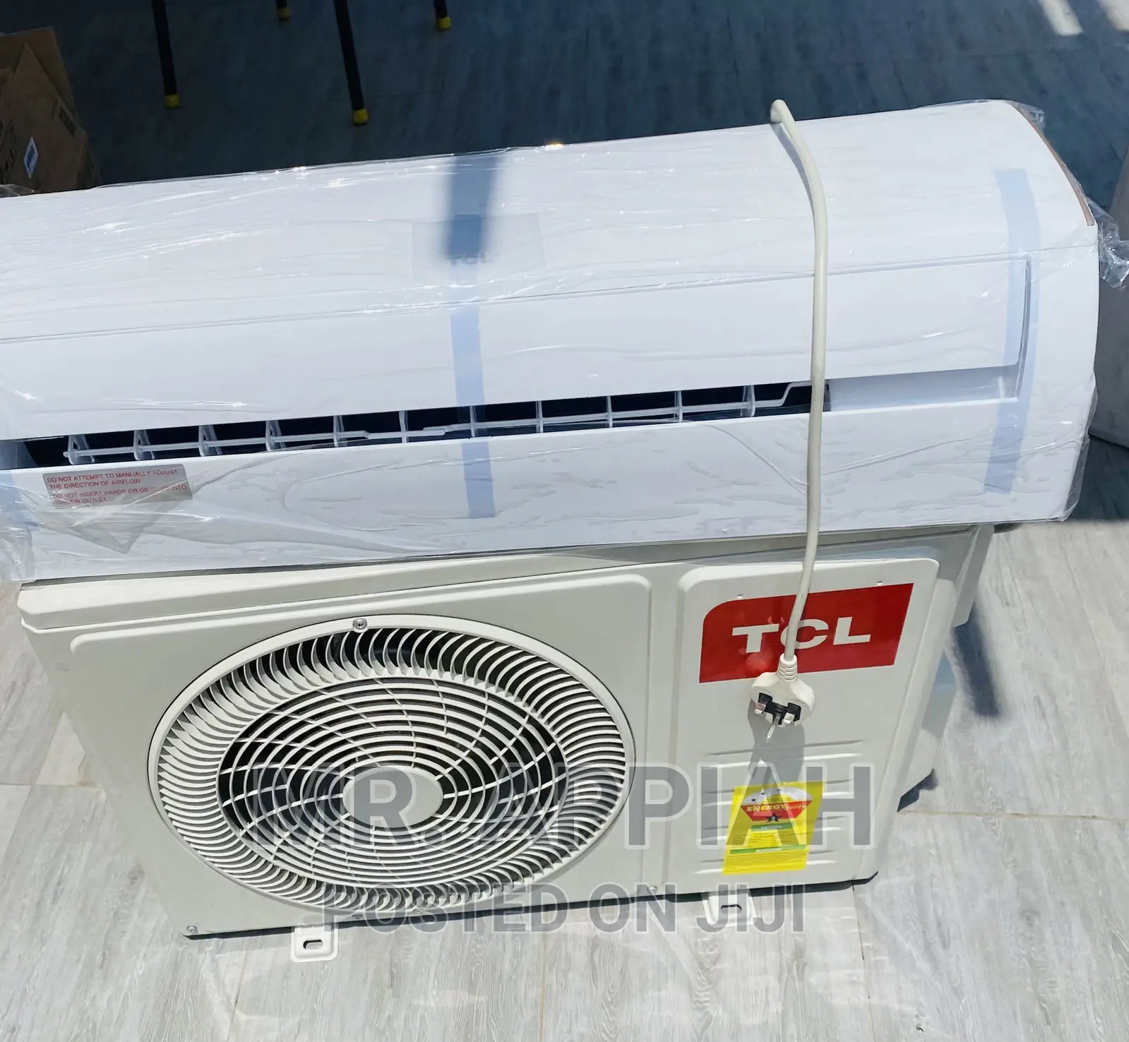 Brand  New TCL 2.5hp R410 Gas Split Ac( 24csa/Xa51)
