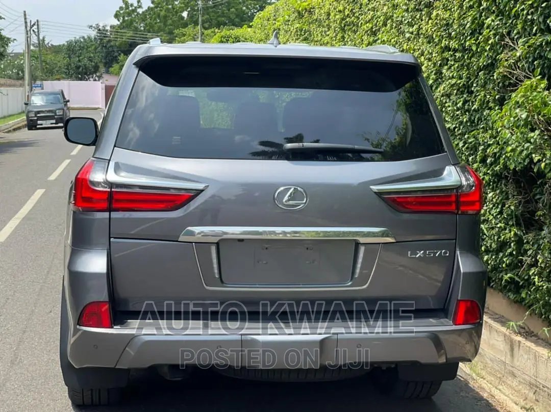 Lexus LX 570 AWD 2020 Gray