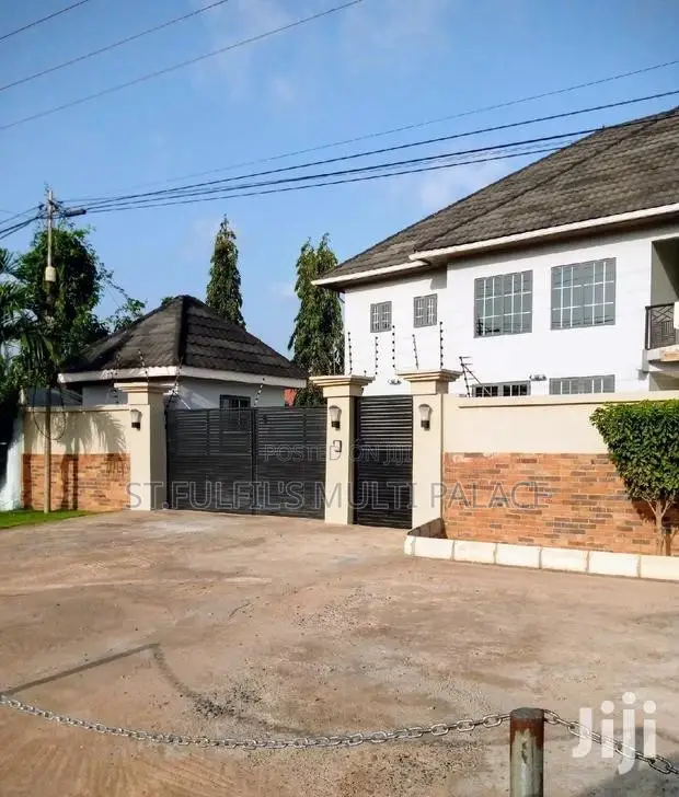 4bdrm House in East Legon for sale