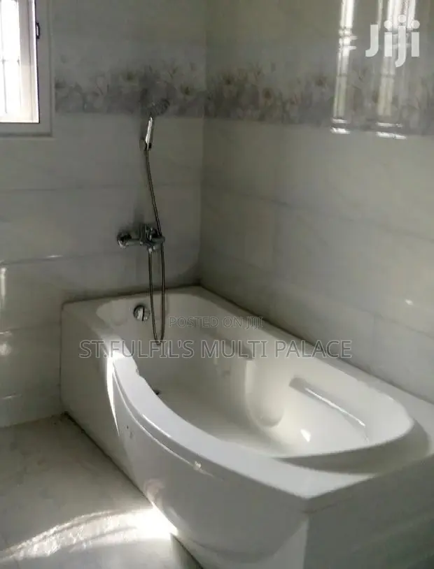 4bdrm House in East Legon for sale