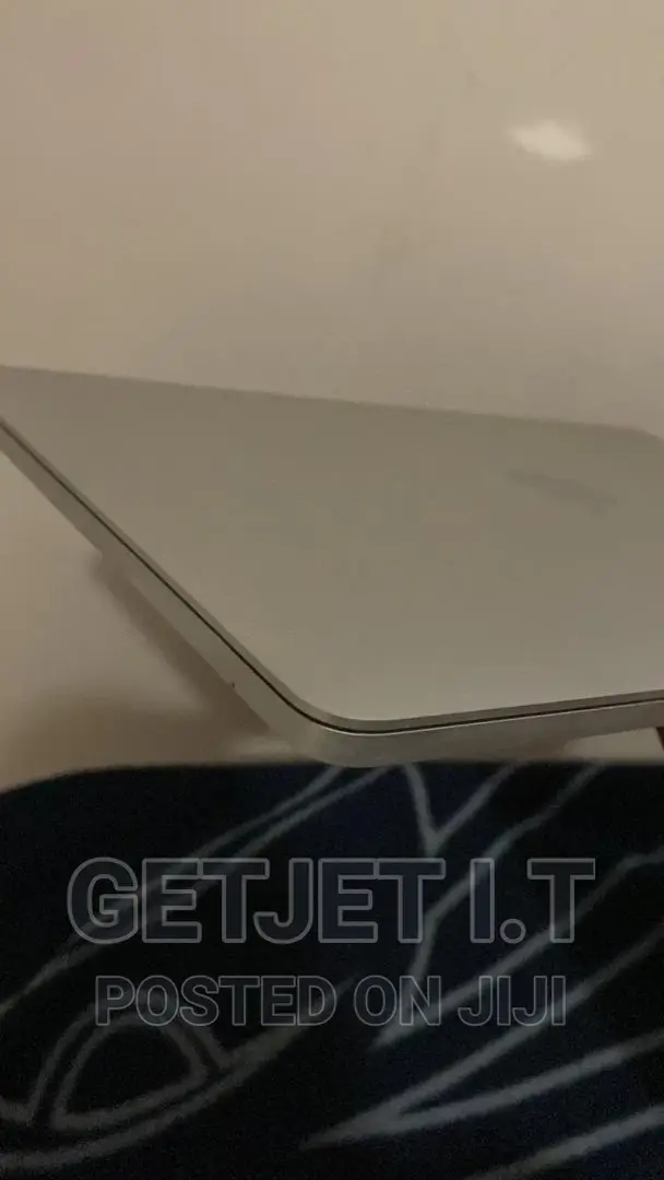 Laptop Apple MacBook Pro M1 8GB Apple M1 Pro SSD 512GB