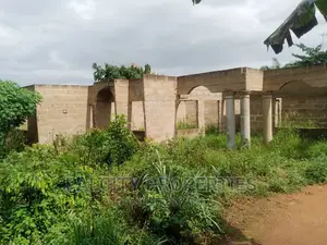 5bdrm House in Atonsu Sewua, Kumasi Metropolitan for sale