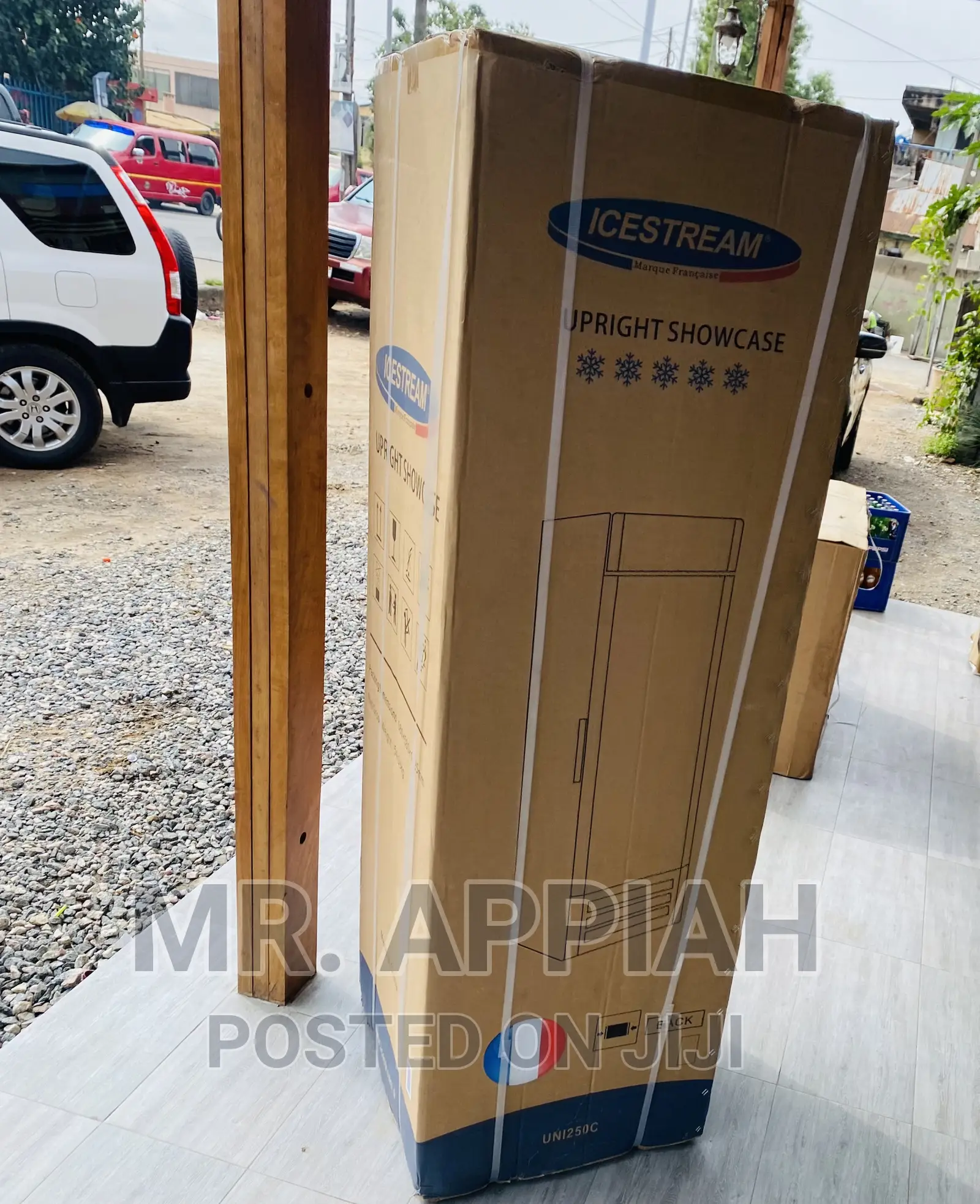 High Quality Icestream 1door DisplayFridge(UNI-300c 238LTRS