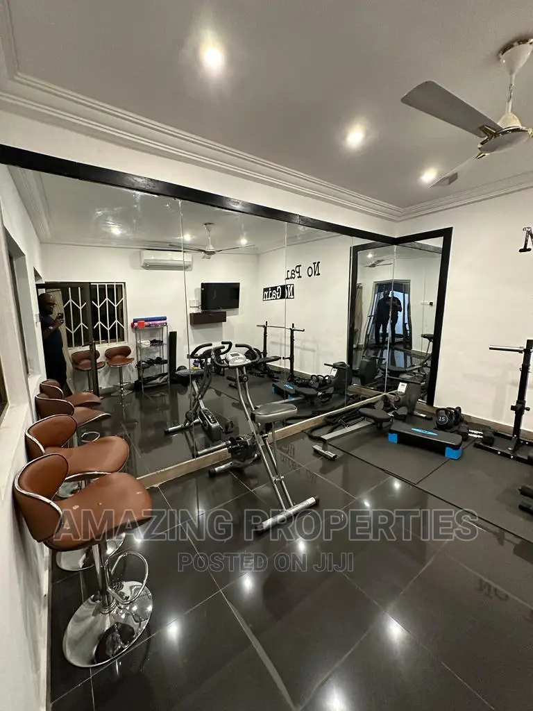 5bdrm House in East Legon for rent