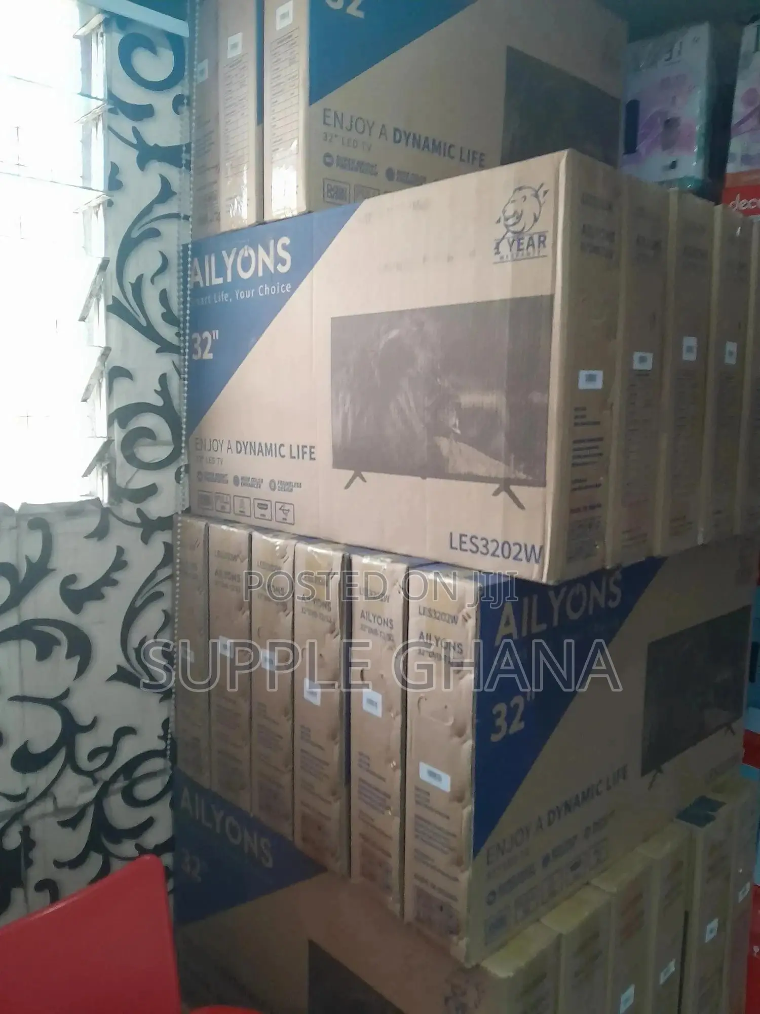TV BEST 2023 TV. NEW Frameless NEW TV . ALLYONS 32 “ Tv Slim
