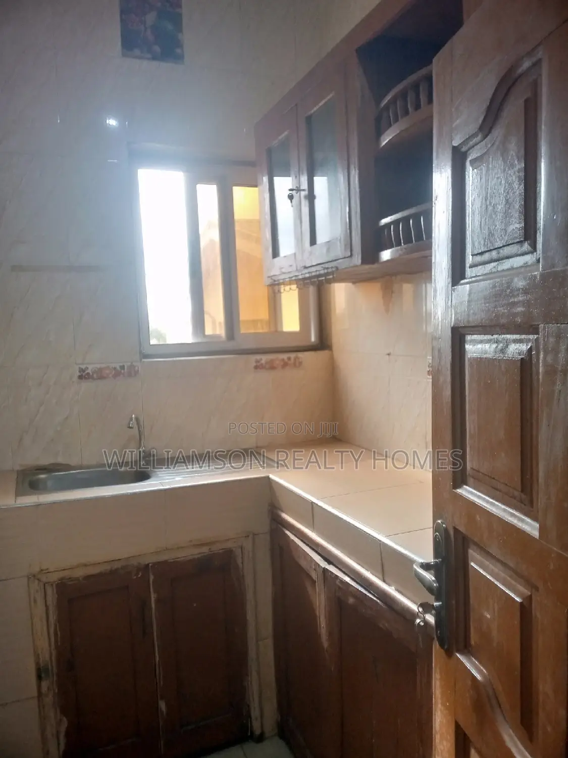 3bdrm Apartment in Community 18 Area, Spintex for rent