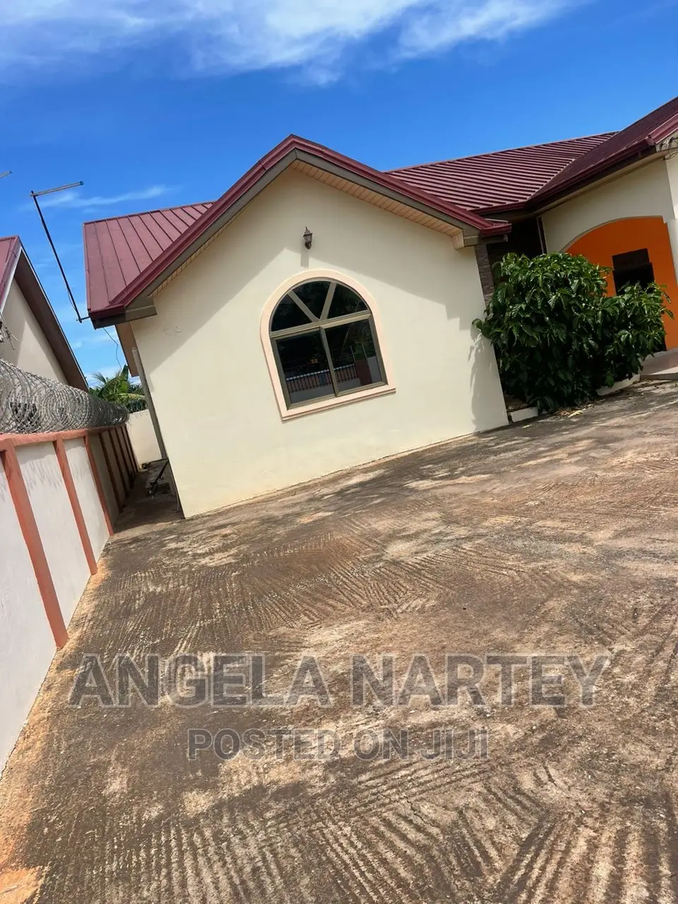 4bdrm House in Sakumono Estates, Tema Metropolitan for sale