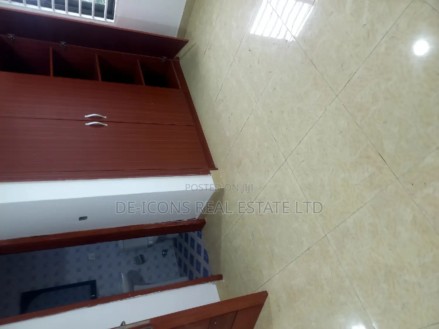 2bdrm Duplex in De-Icons Real Estate, Kasoa for rent