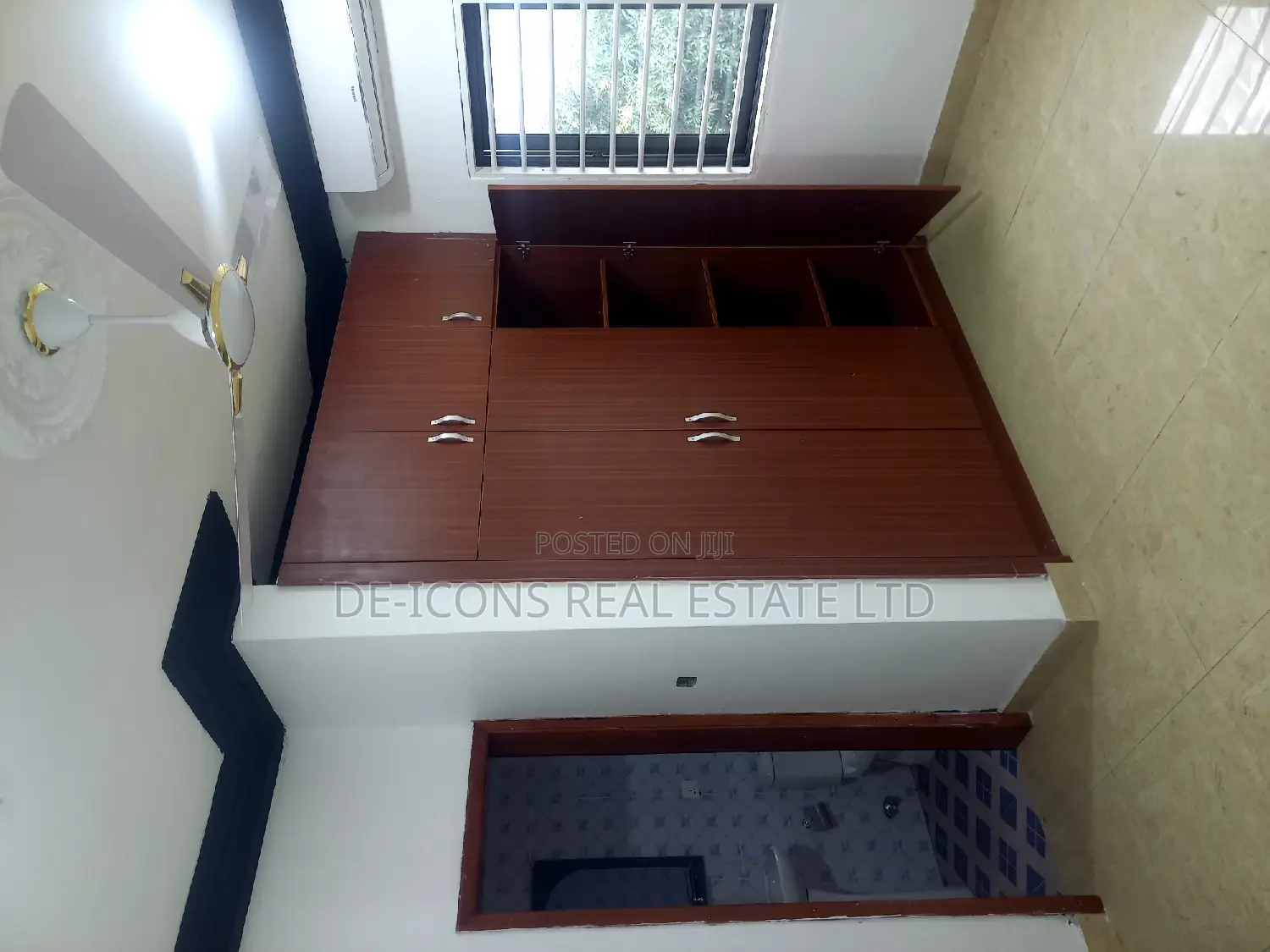 2bdrm Duplex in De-Icons Real Estate, Kasoa for rent