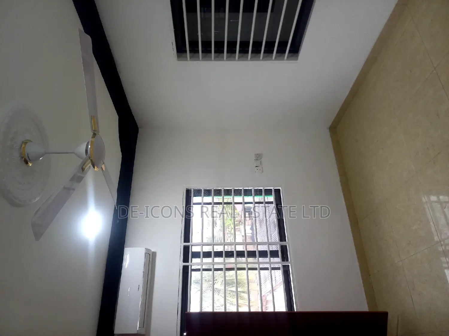 2bdrm Duplex in De-Icons Real Estate, Kasoa for rent
