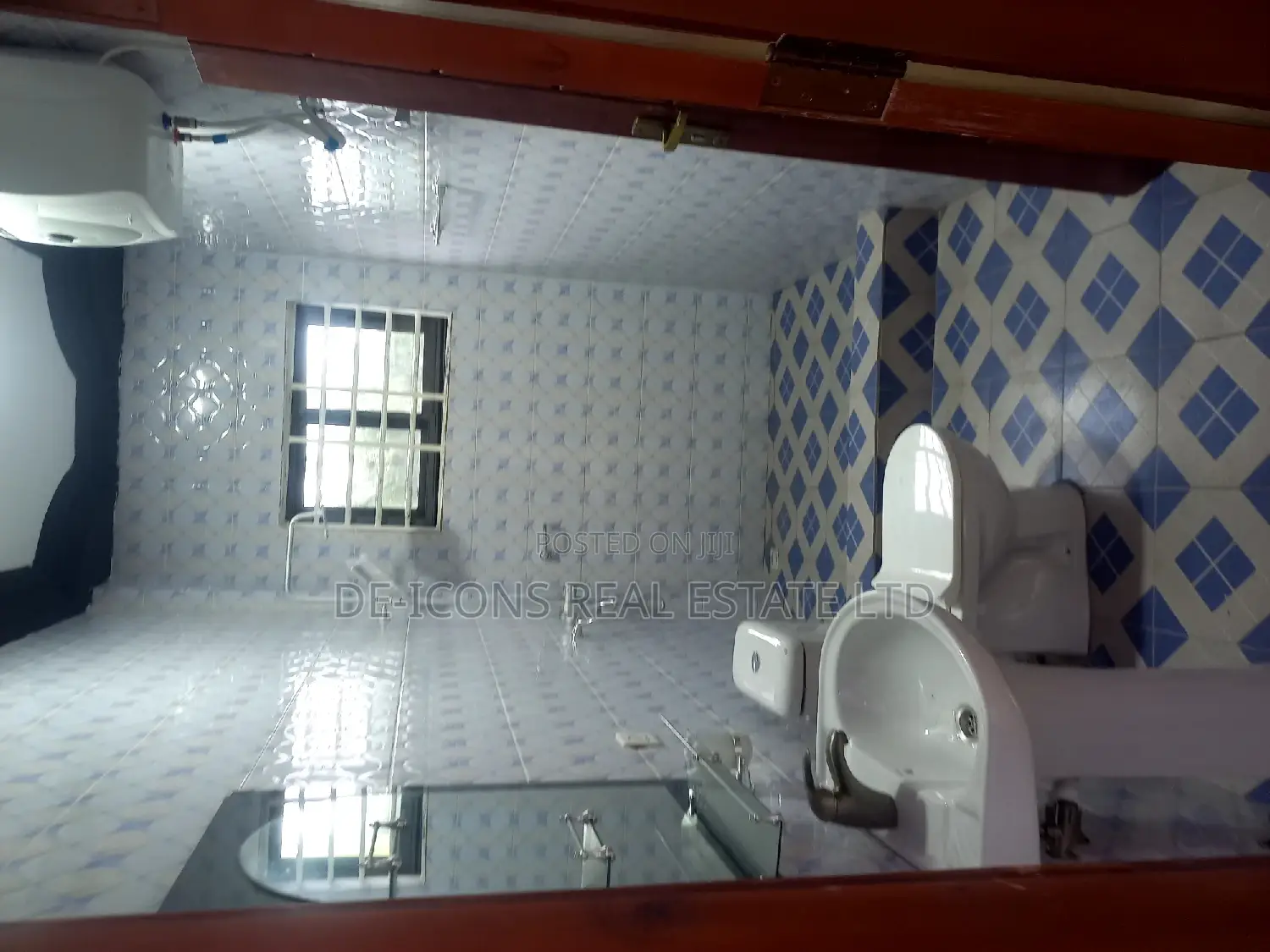 1bdrm Duplex in De-Icons Real Estate, Kasoa for rent