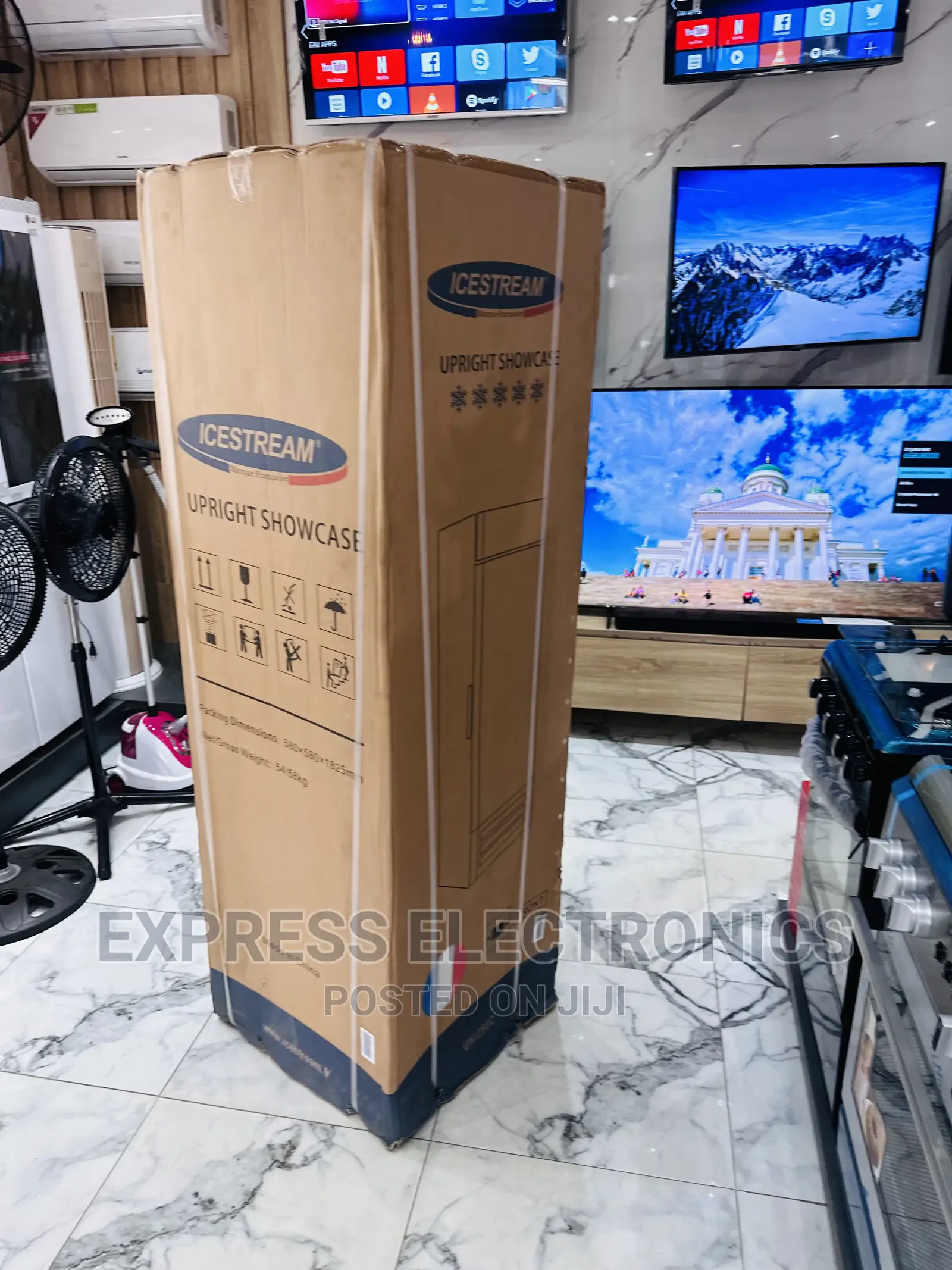 Upright Standing UNI-350C 288LTRS Icestream Display