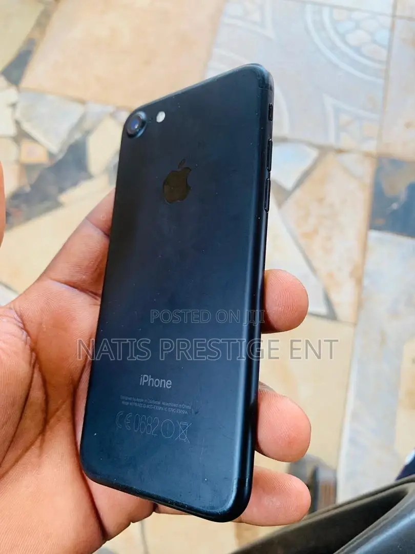 Apple iPhone 7 128 GB Black