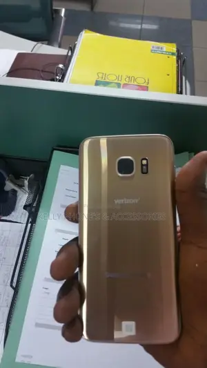 New Samsung Galaxy S7 edge 32 GB Gold