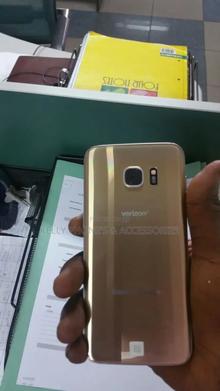 New Samsung Galaxy S7 edge 32 GB Gold