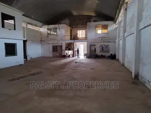 Warehouse on 1 Acre Land for Sale