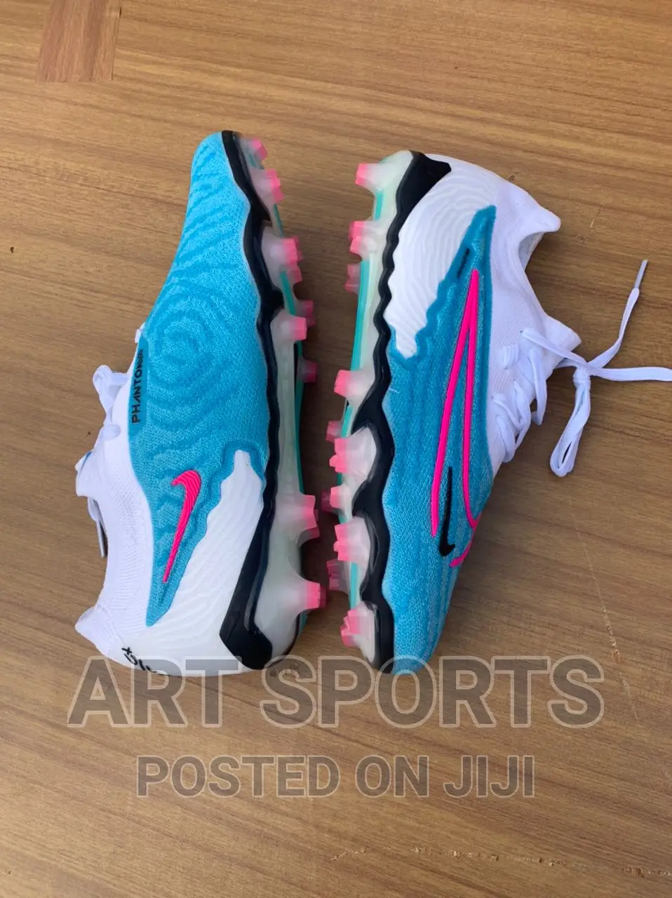Nike Phantom Boot
