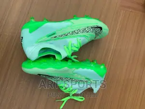 Nike Phantom Boot
