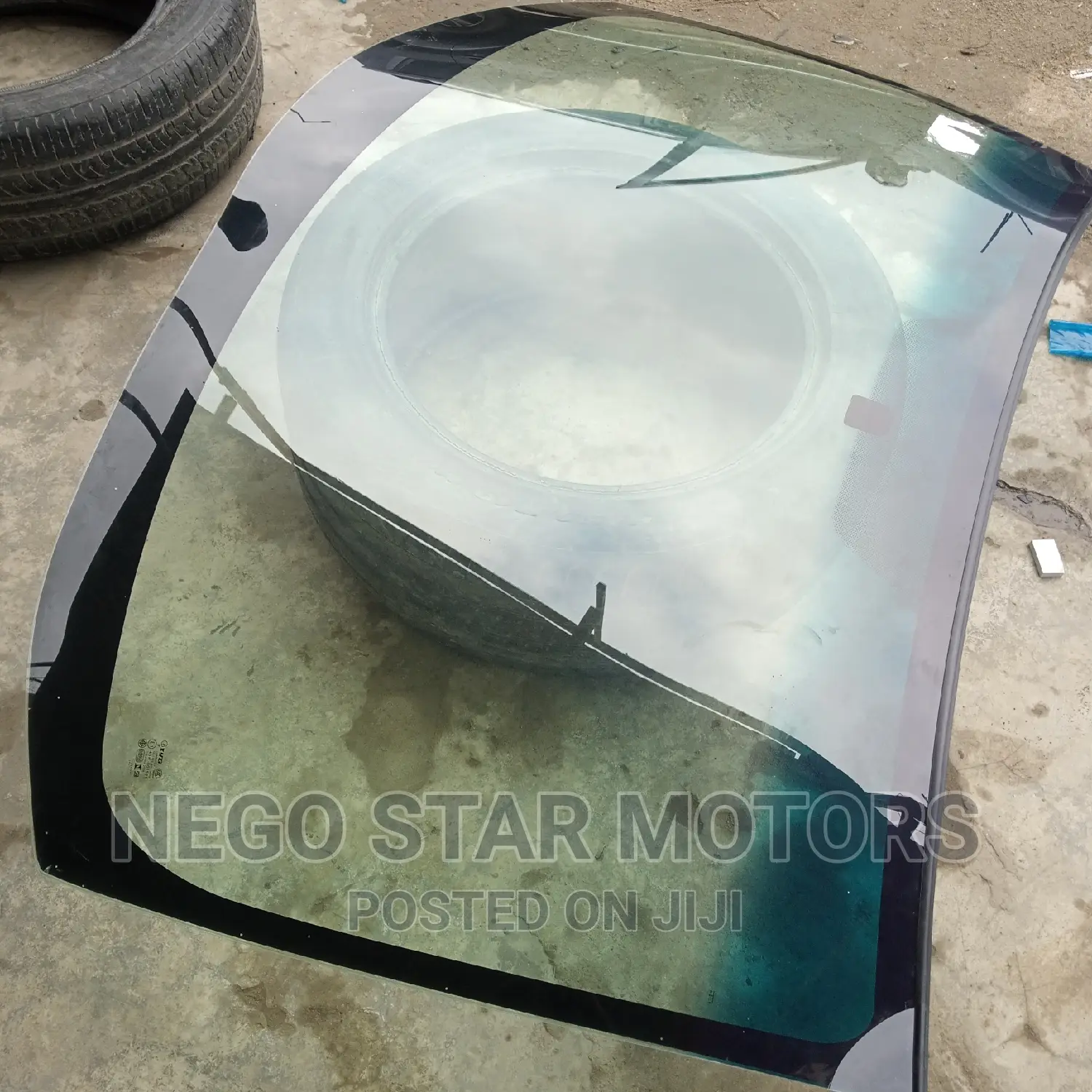 Mitsubishi Outlander 2010 Front Windscreen