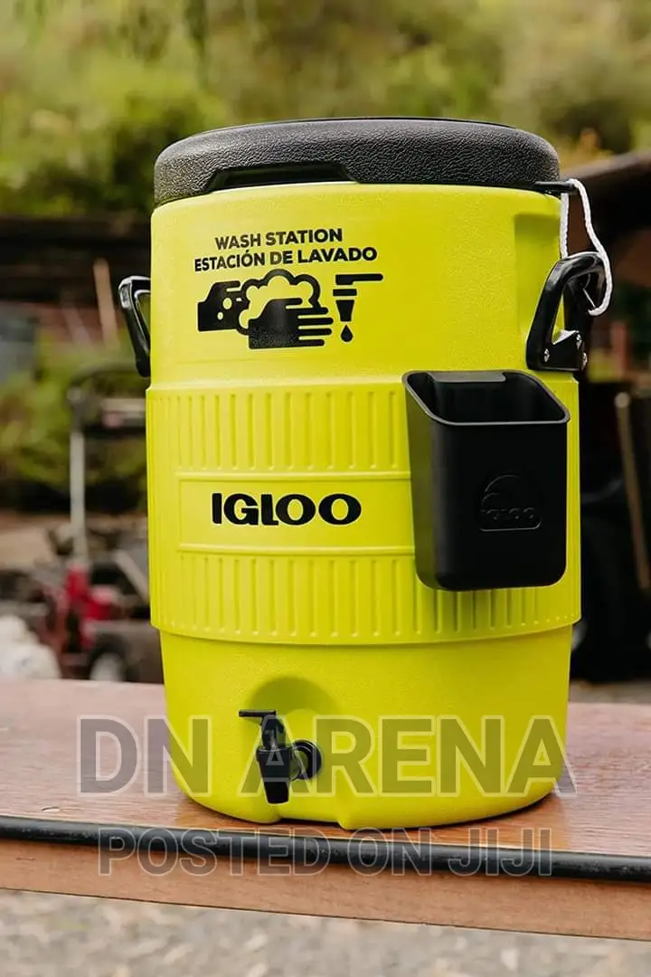 Igloo 10 Gallons With Cup Holder
