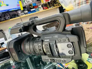 Panasonic AGUX180 Professional Handheld Video Camera