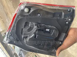 Land Cruiser Prado 2018 Boot Light