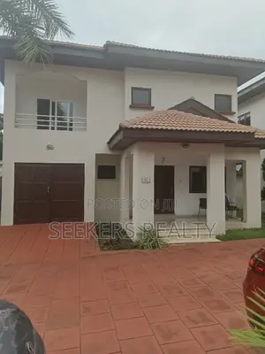 3bdrm Townhouse / Terrace in Seekers Realty, Cantonments for rent
