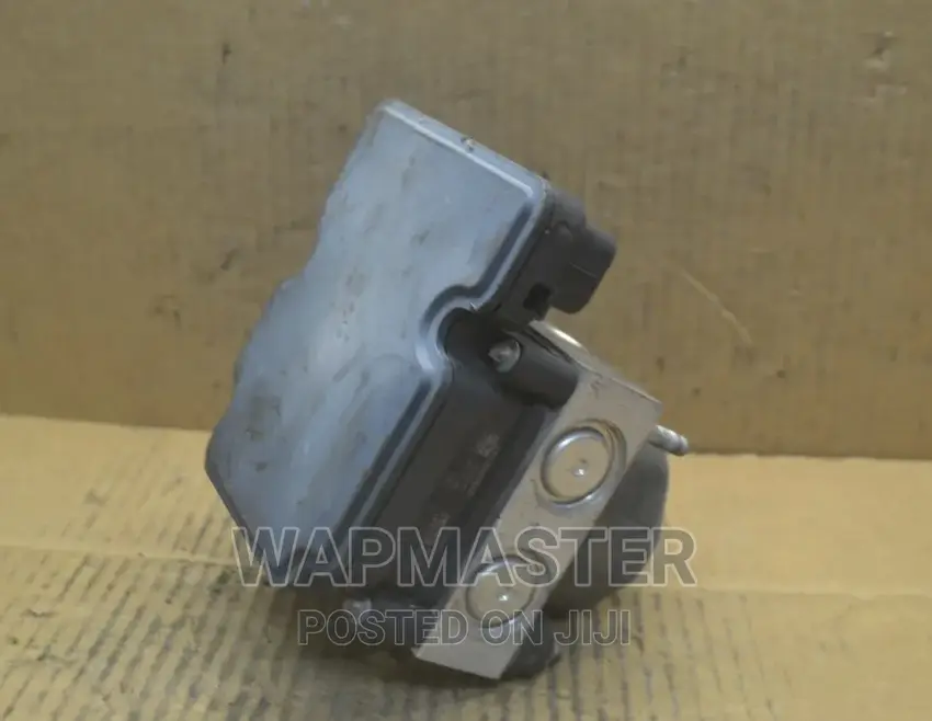 Mitsubishi Mirage Abs Pump Brake Control Module Anti-Lock