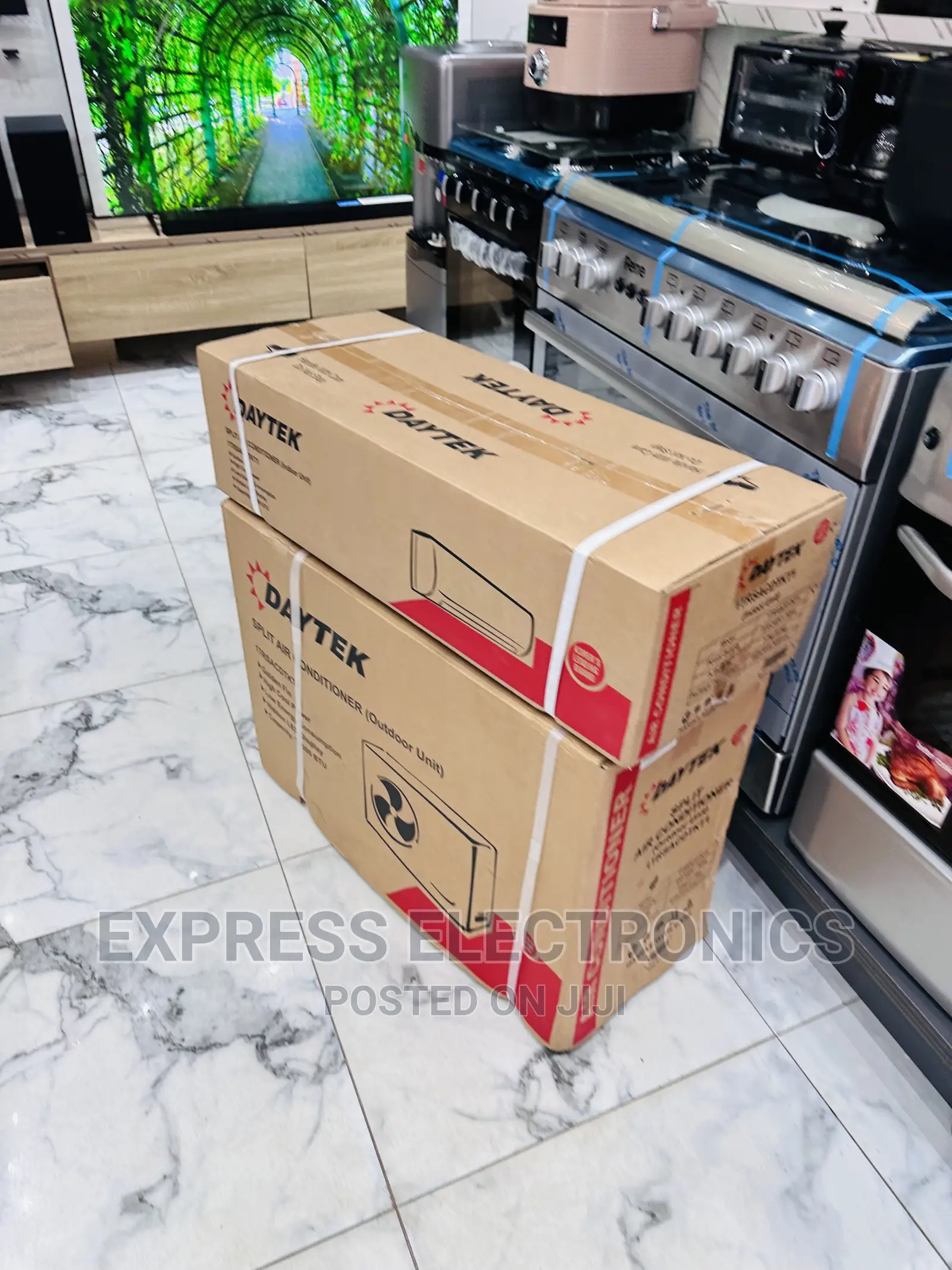 Cool a Large Space AC Daytek Split R410 Gas 1.5hp