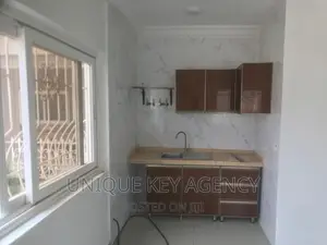 1bdrm Apartment in Unique Agency, Adjiriganor for rent