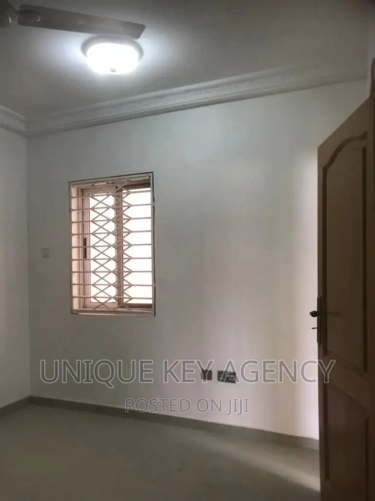 1bdrm Apartment in Unique Agency, Adjiriganor for rent