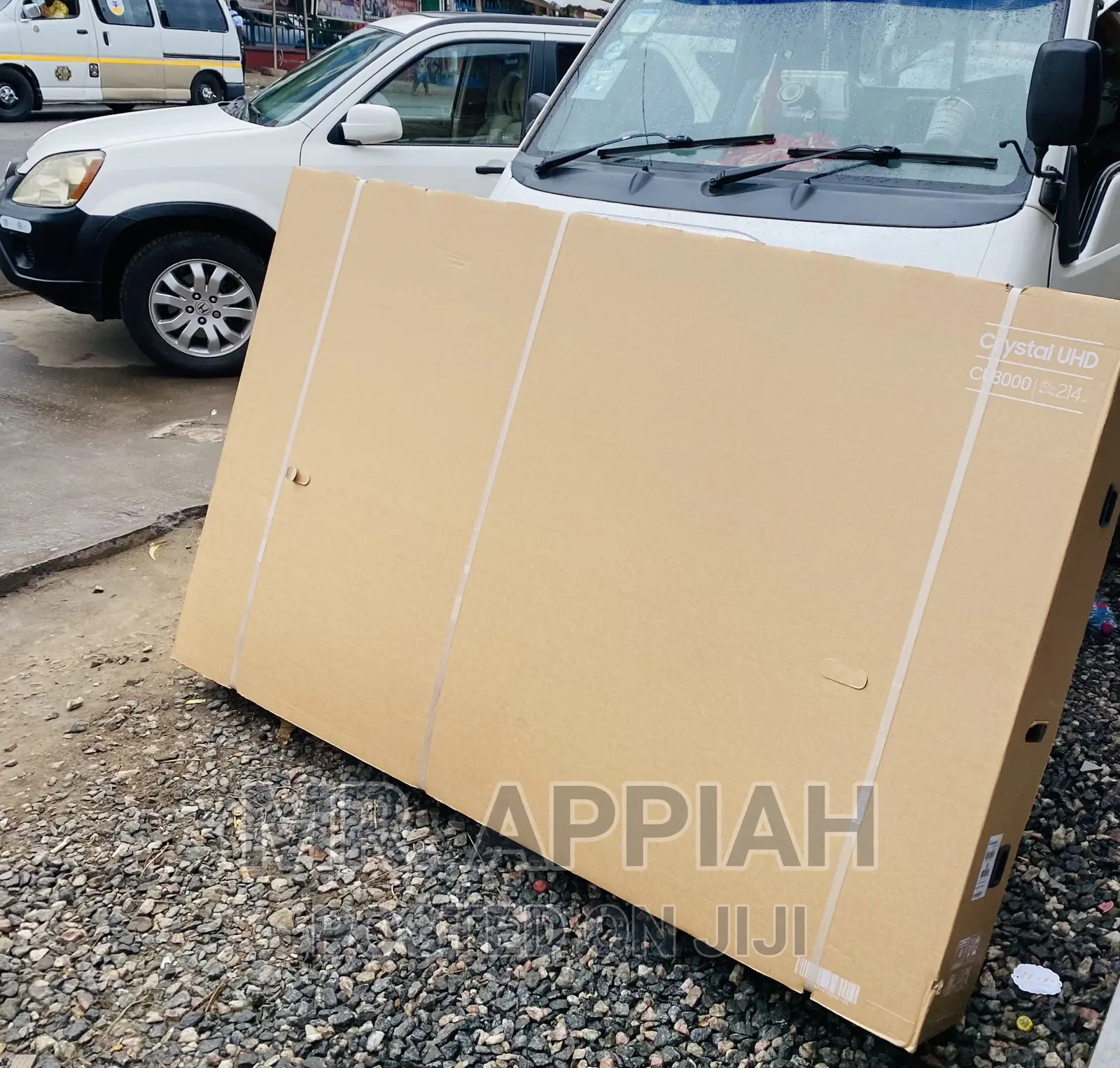 Fresh in Box  Samsung 85 Inch Crystal Ultra Tv 85AU7172.