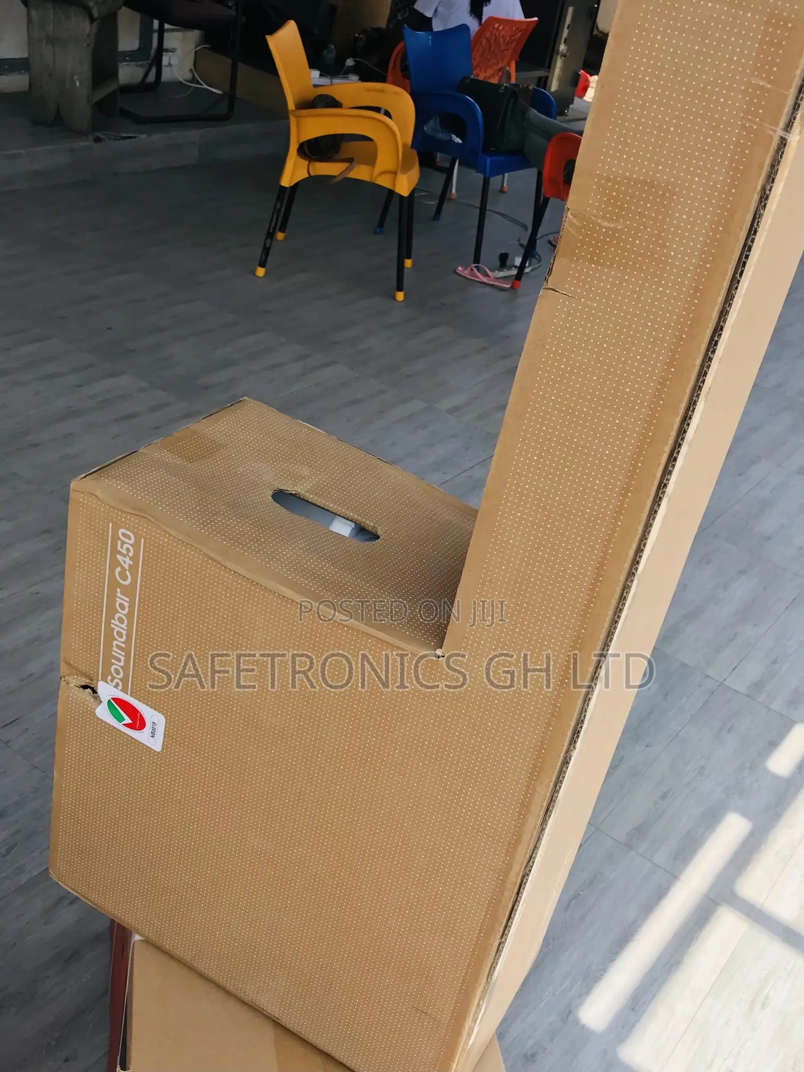 Newly Boxed Samsung Hw-C450 Soundbar Bluetooth Wireless