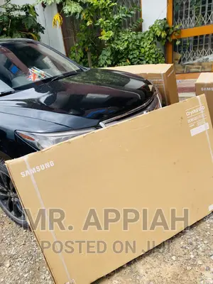 Crystal Uhd Samsung 65 Inch Smart LED Tv 65AU7172.