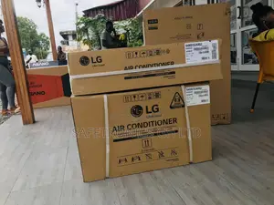 2.5hp Lg Split Invertor Dualcool White Airconditioner