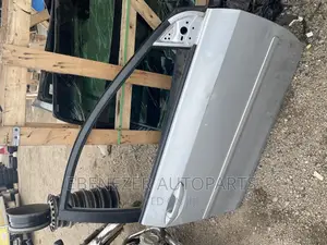 Toyota Corolla 2017 - 2018 Door