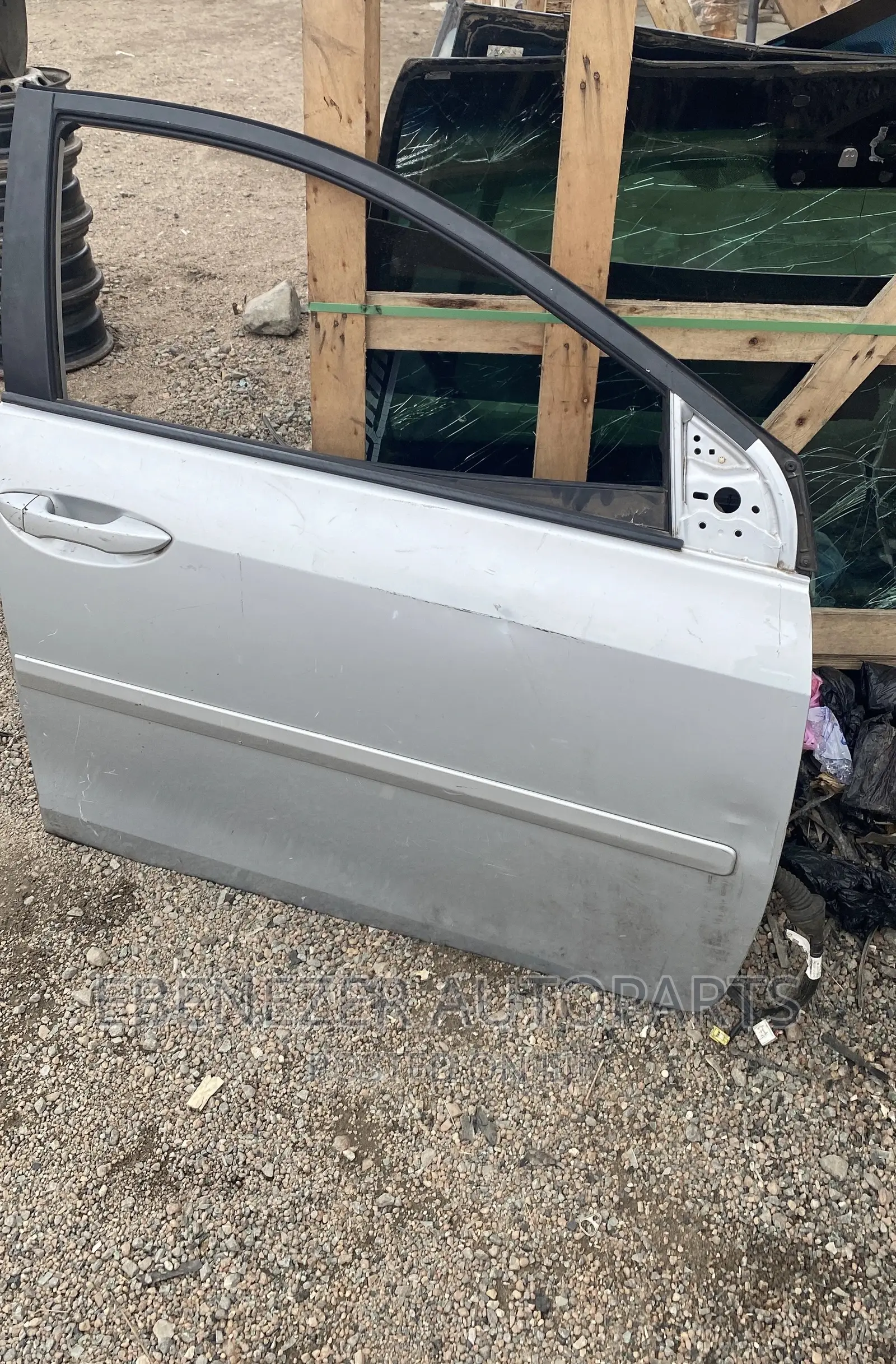 Toyota Corolla 2017 - 2018 Door