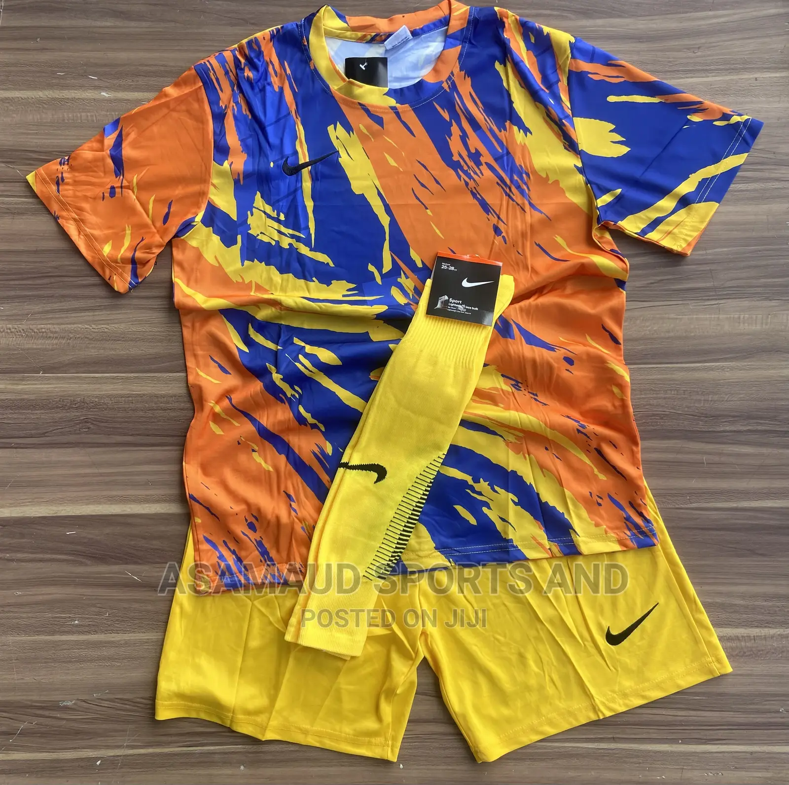 Original Set of Jersey With Hose at Cool Price