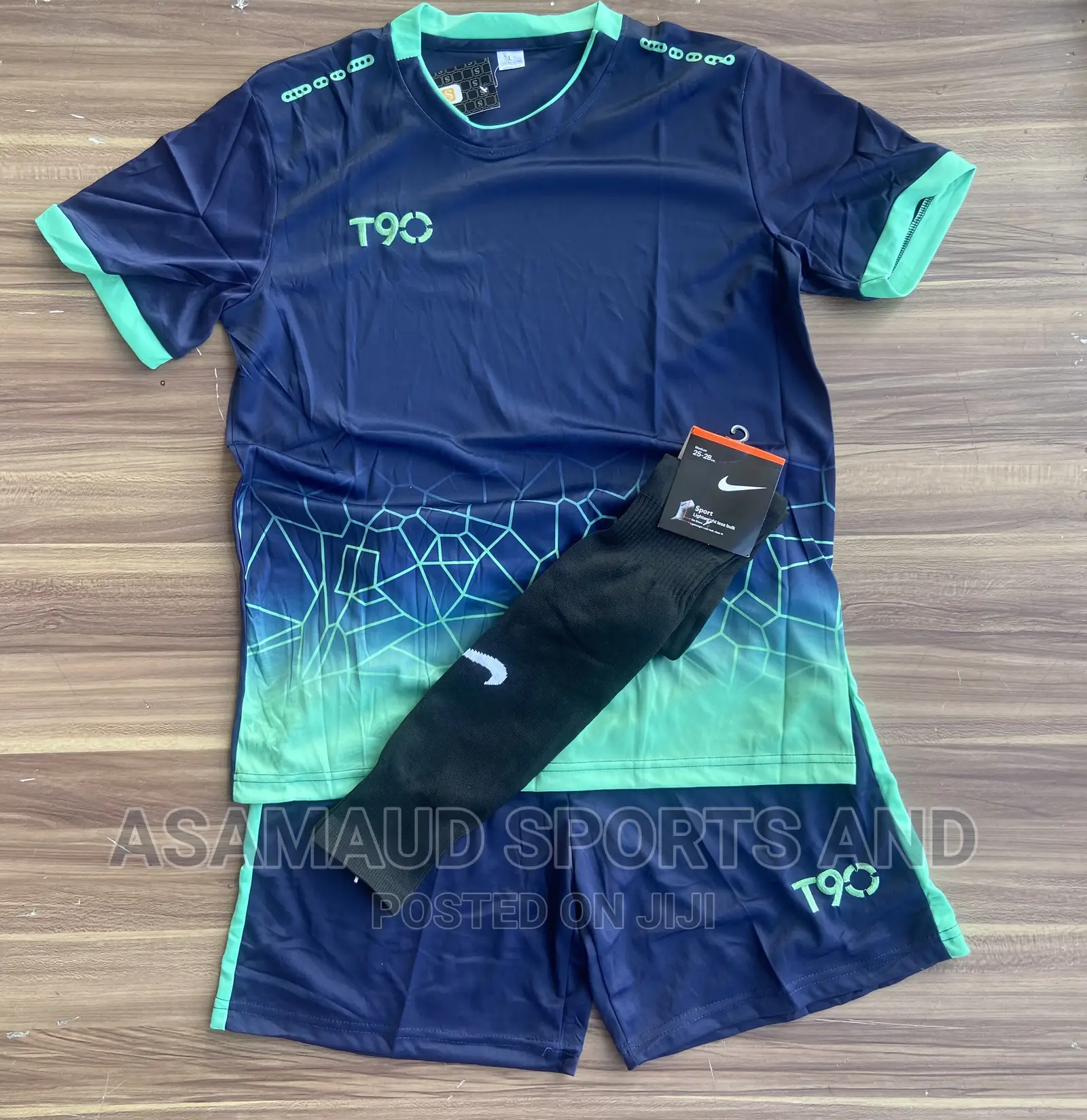 Original Set of Jersey With Hose at Cool Price