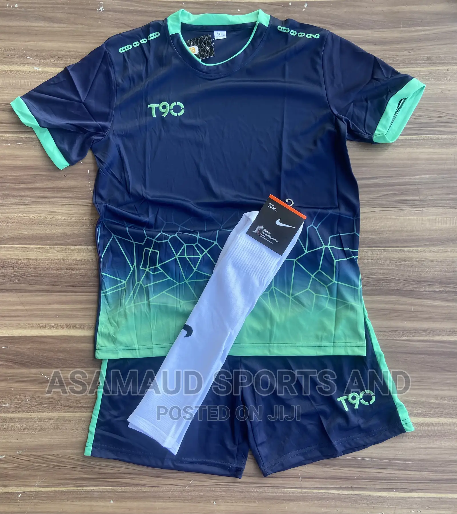Original Set of Jersey With Hose at Cool Price