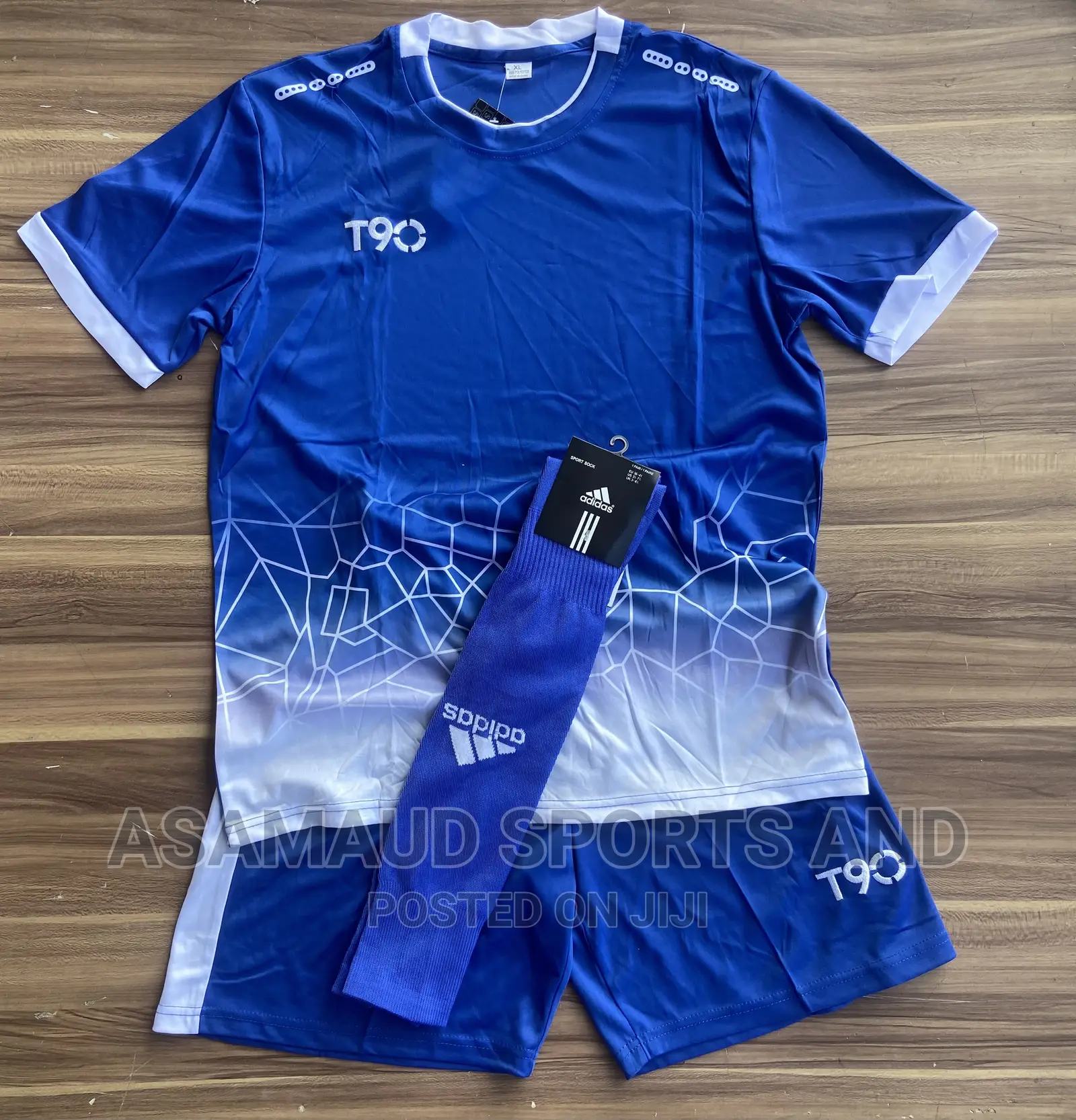 Original Set of Jersey With Hose at Cool Price