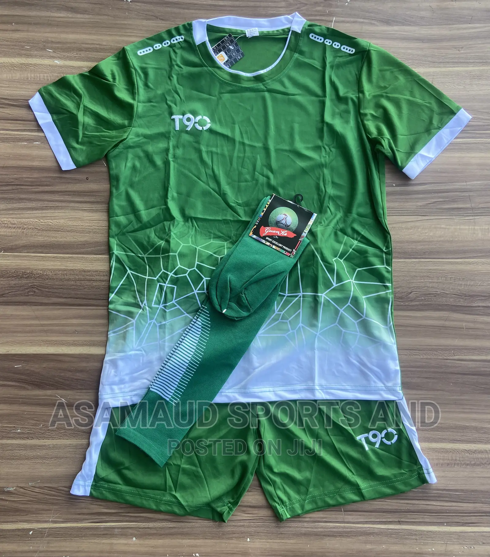 Original Set of Jersey With Hose at Cool Price