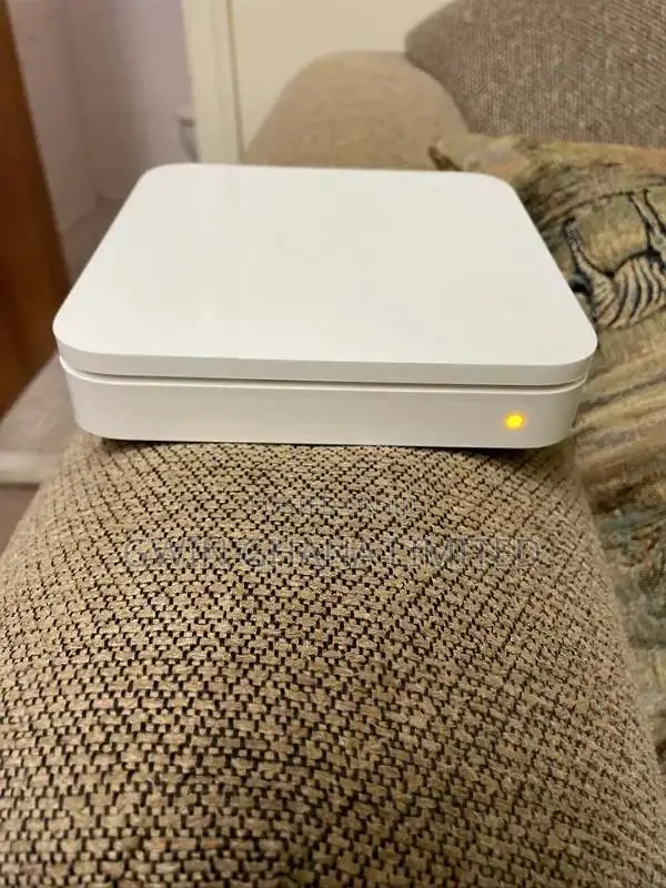 Apple Dual Band Gigabit Wifi Router. Airport Baase Staion