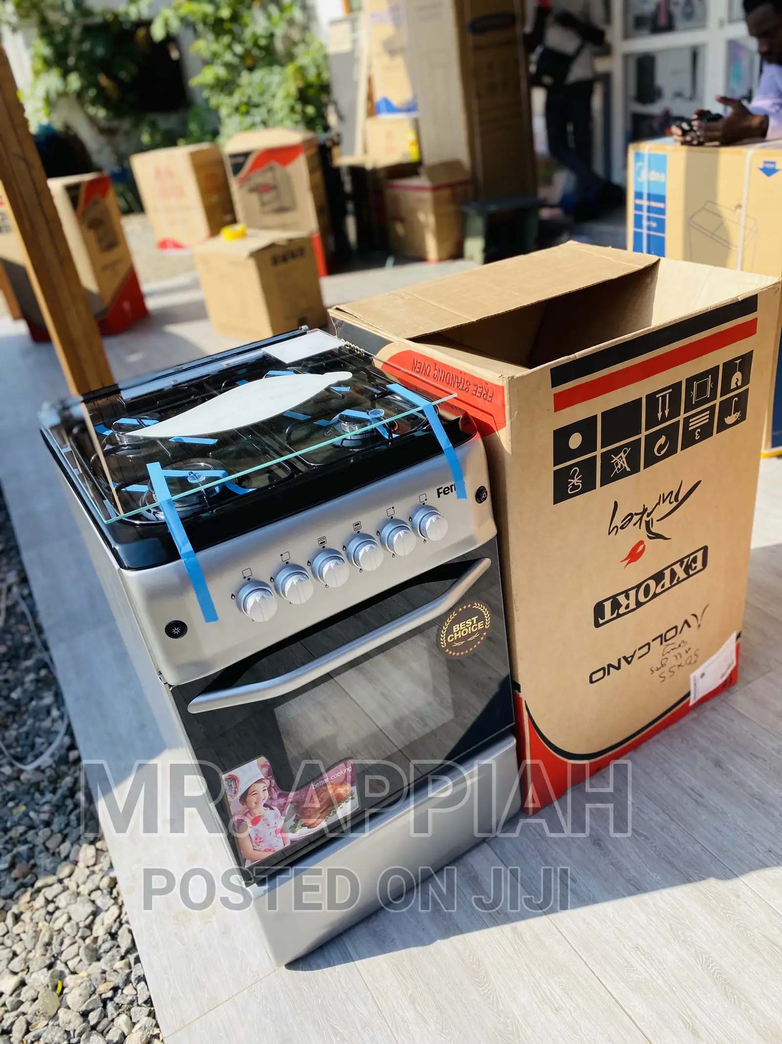 Lovely Ferre 4 Gas Cooker With Oven and Grill(Black)