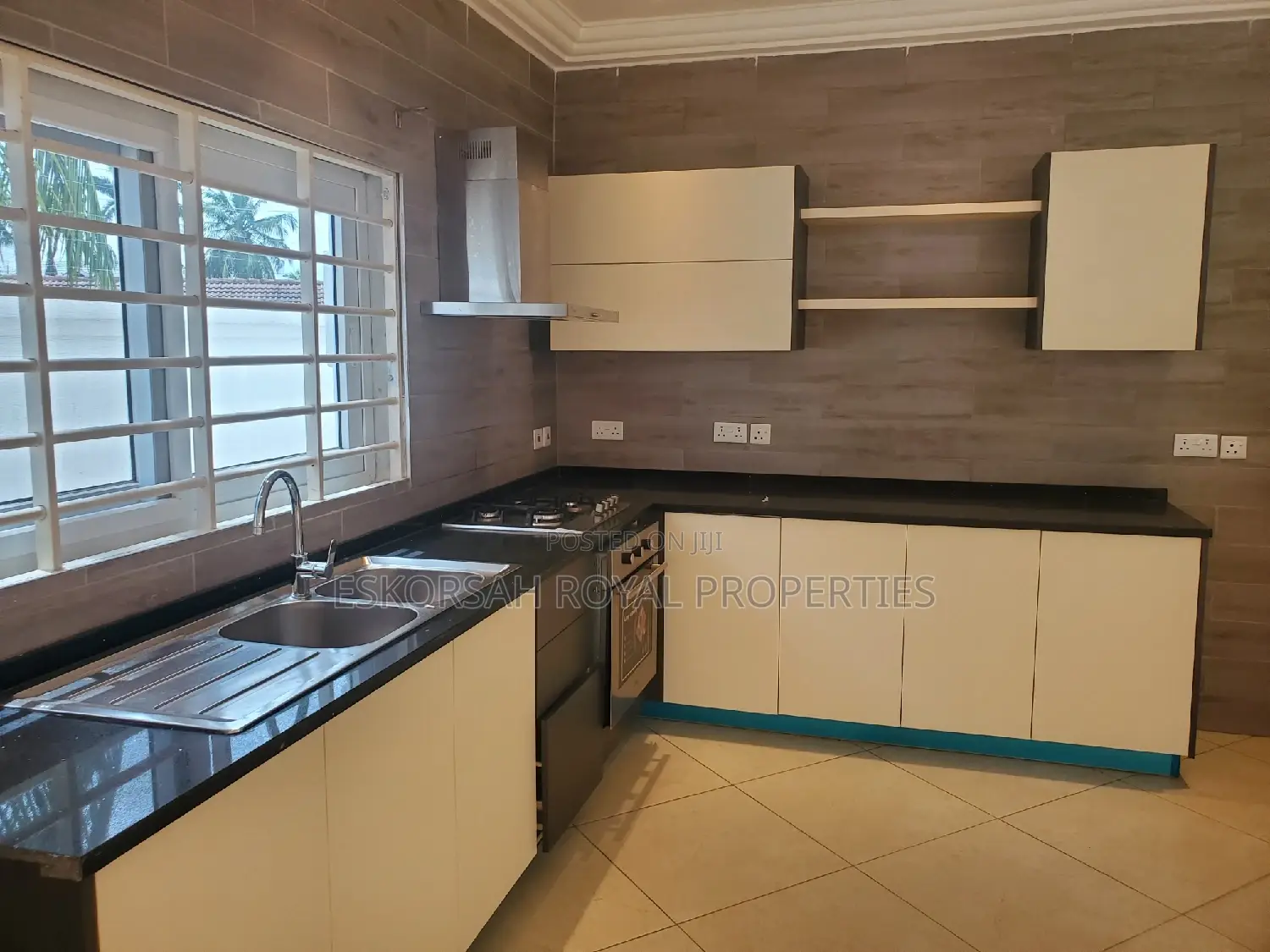 3bdrm House in East Legon, A&C Mall Area for rent