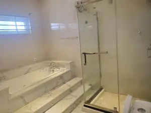 3bdrm House in East Legon, A&C Mall Area for rent