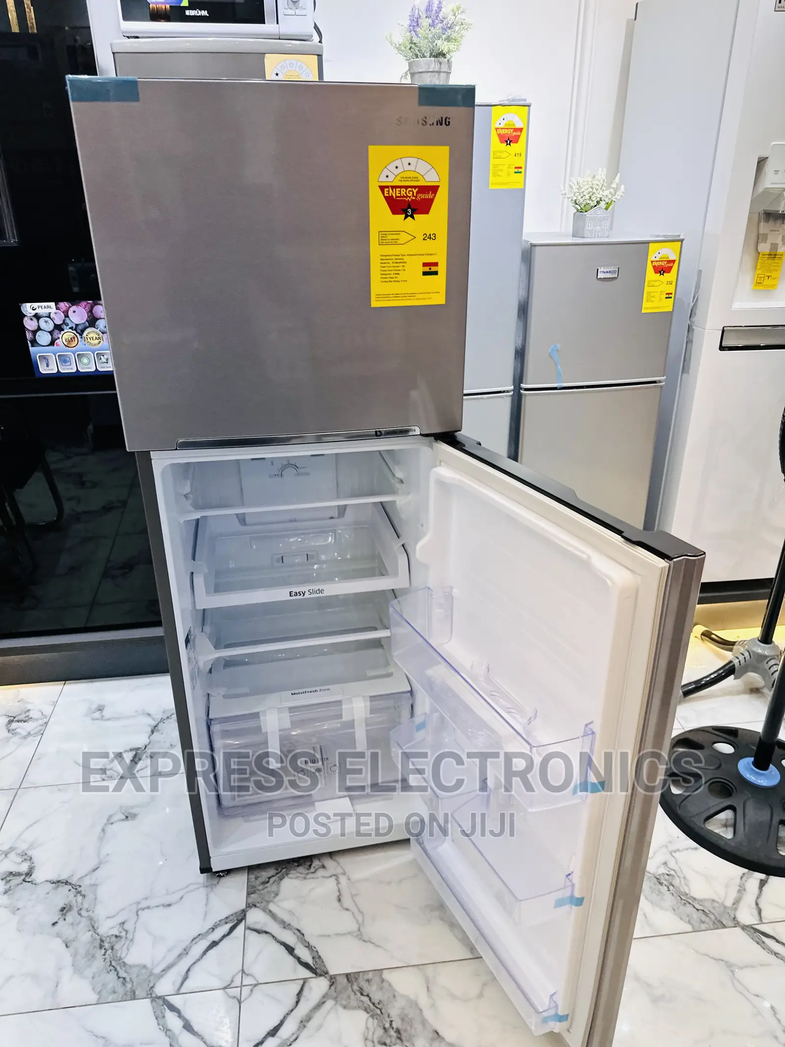 Exclusive Design Samsung RT28HAR4DSA 280 Litres